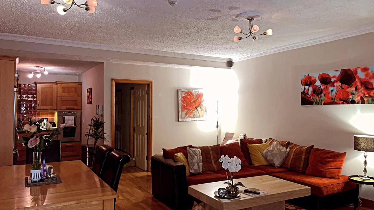 Fernway Residence Entire Property 科克 外观 照片