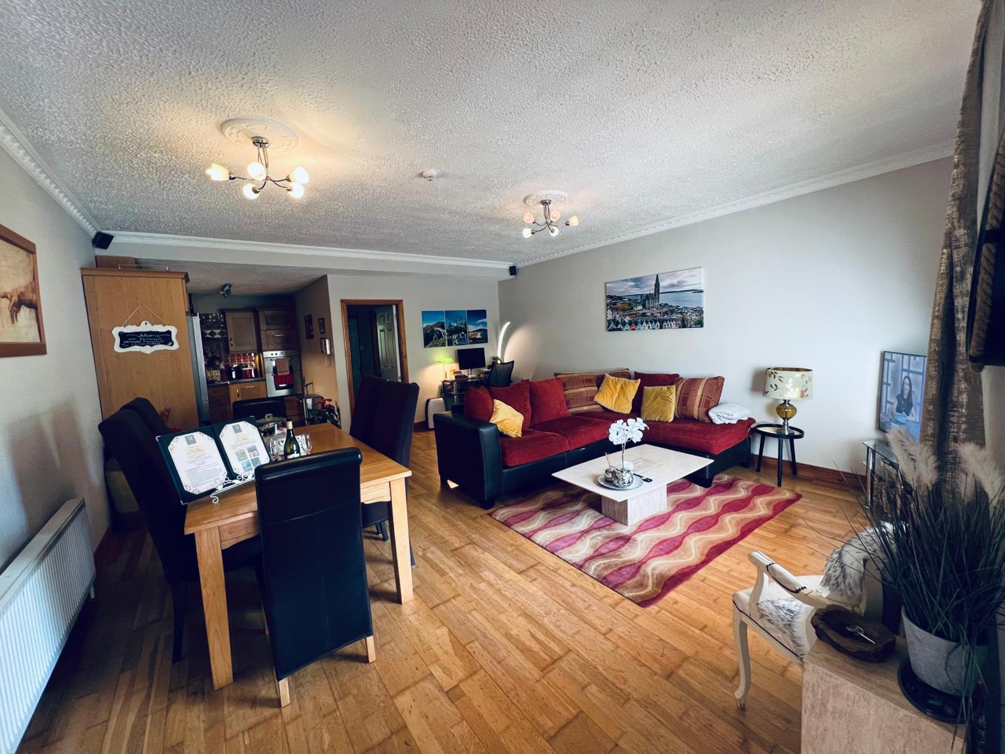 Fernway Residence Entire Property 科克 外观 照片